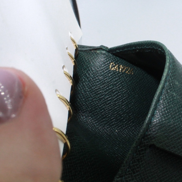 More photos of LV Taiga Leather PM Agenda - Picture 1 of 6